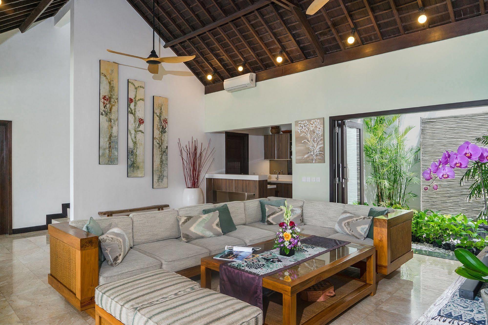 Benoa Bay Villas By Premier Hospitality Asia ヌサドゥア エクステリア 写真